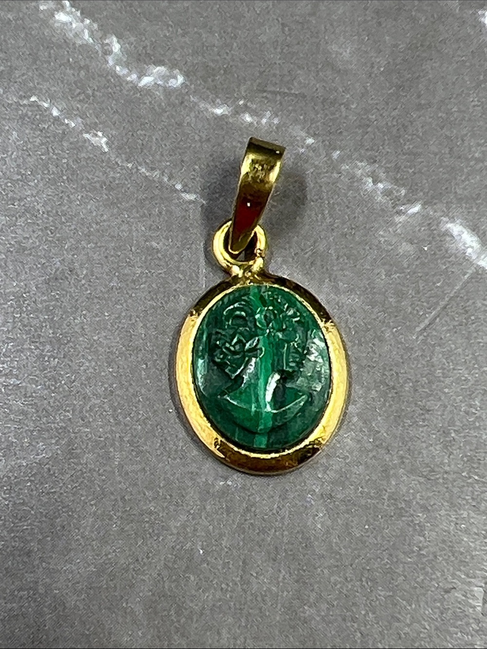 1930’s Malachite 800 Silver Cameo Pendant